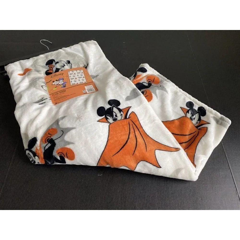 New Disney Mickey & Minnie Mouse Halloween Plush Throw Blanket 50X70” NEW